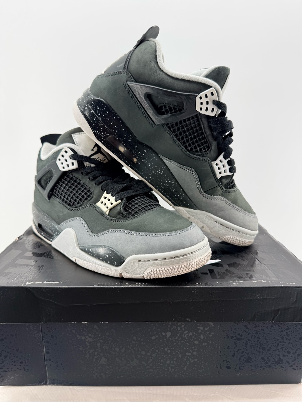 Jordan 4 Fear size 9.5M